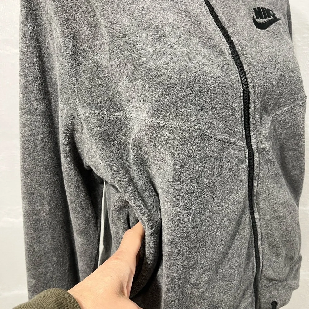 NIKE WOMENS ZIP JACKET (a504)